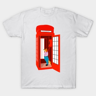 Fox in the telephone booth T-Shirt